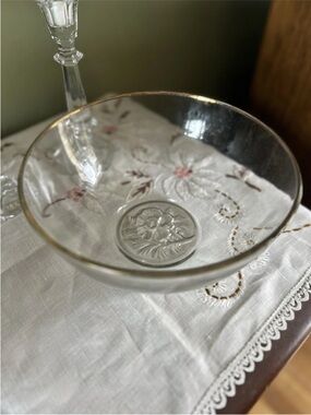 Vintage Jeannette Glass "Camellia" pattern salad/serving bowl with 24K gold rim